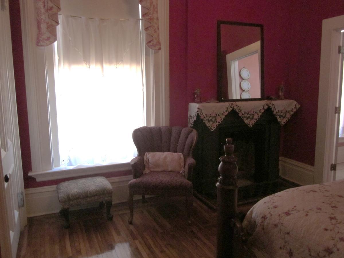 Baer House Inn Виксбург Экстерьер фото