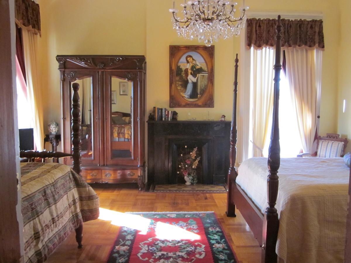 Baer House Inn Виксбург Экстерьер фото
