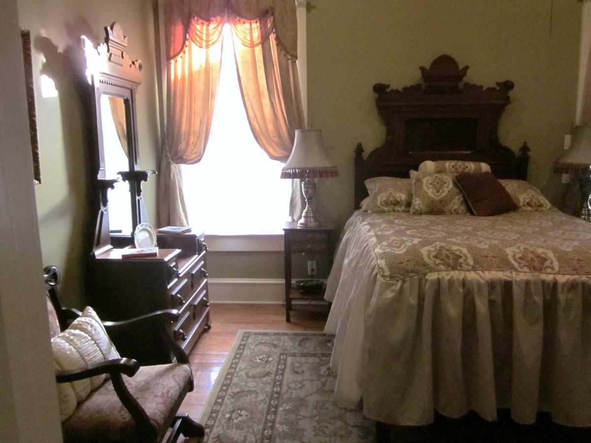 Baer House Inn Виксбург Экстерьер фото