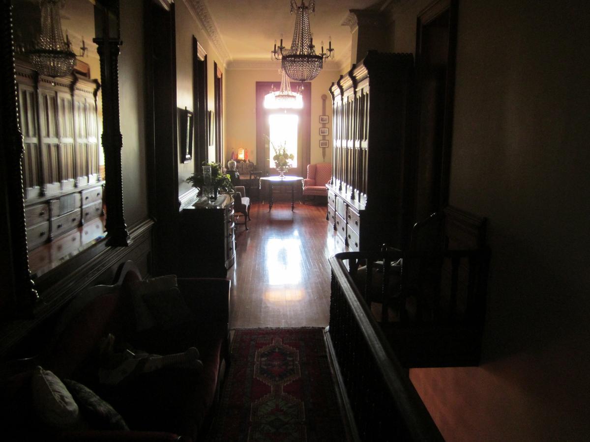 Baer House Inn Виксбург Экстерьер фото