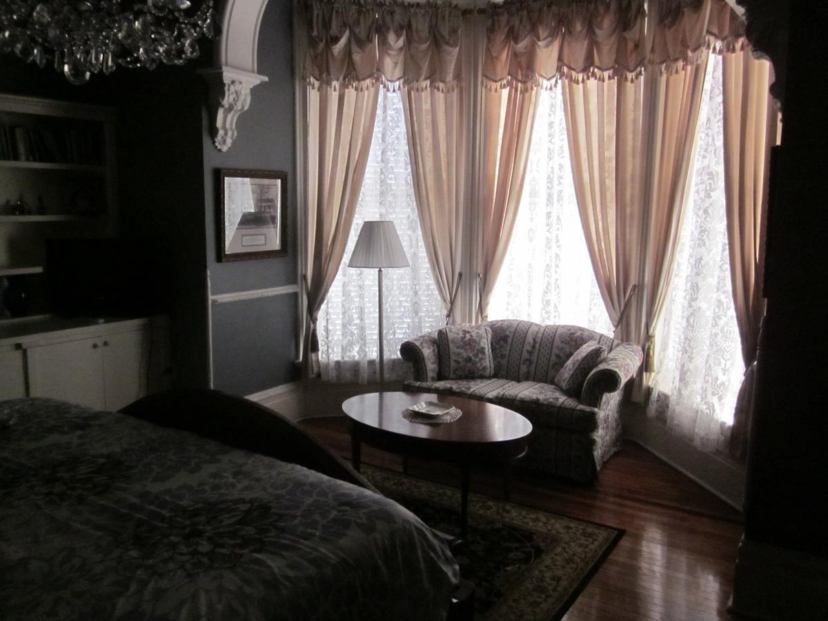 Baer House Inn Виксбург Экстерьер фото